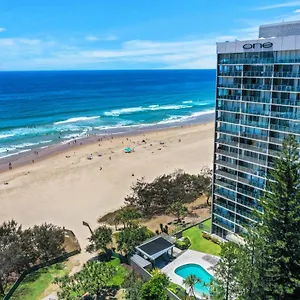 One The Esplanade On Surfers Paradise 澳大利亚